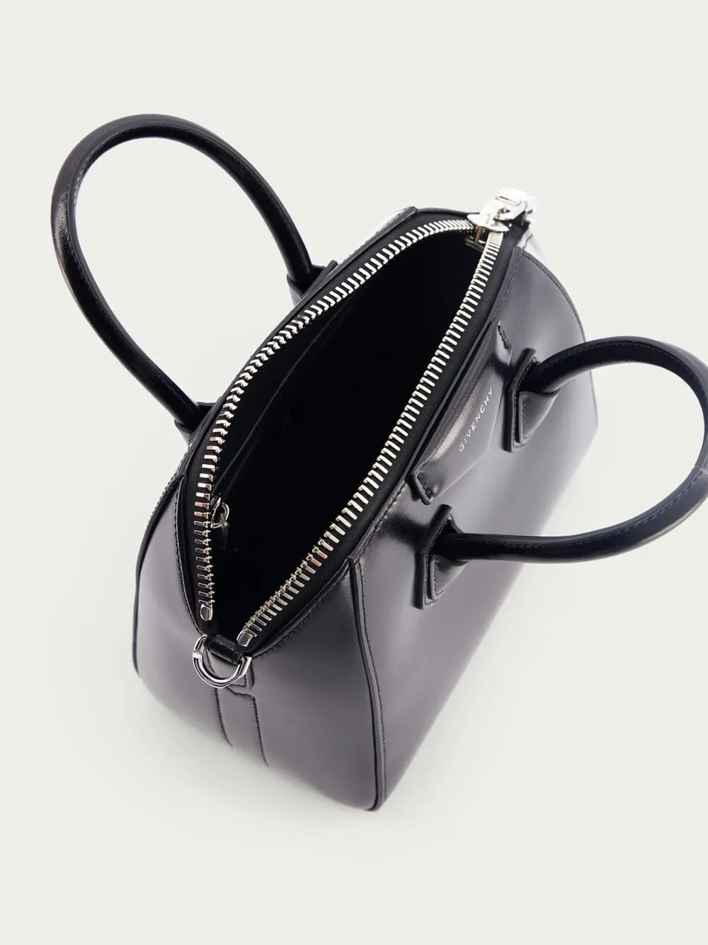 Antigona Mini Shoulder Bag