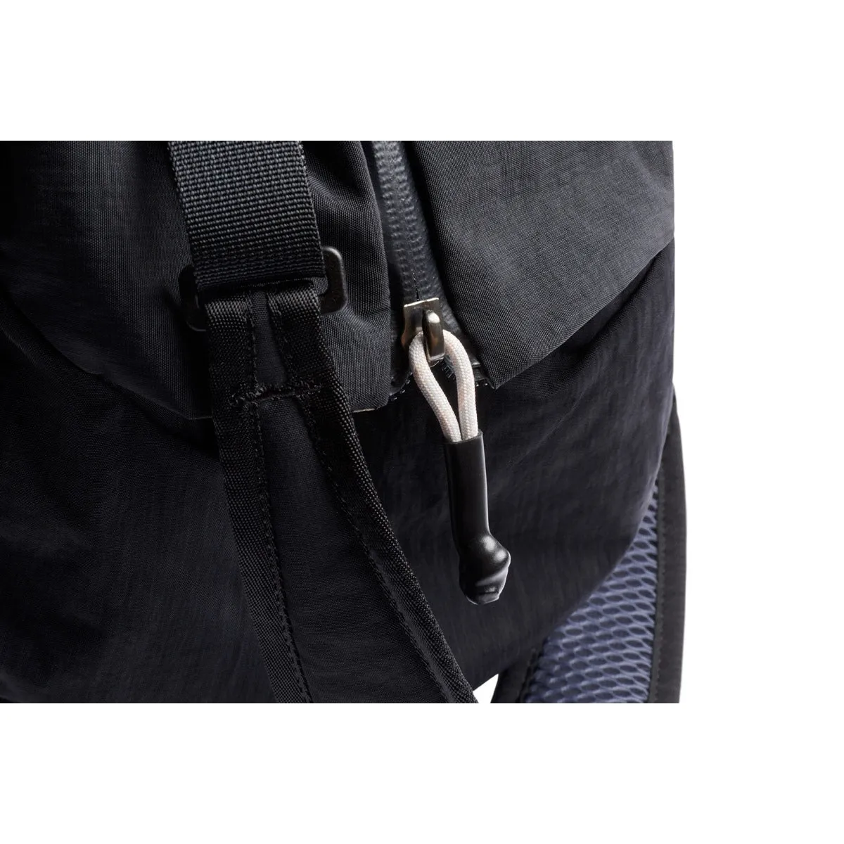 Bellroy Lite Duffel in Black