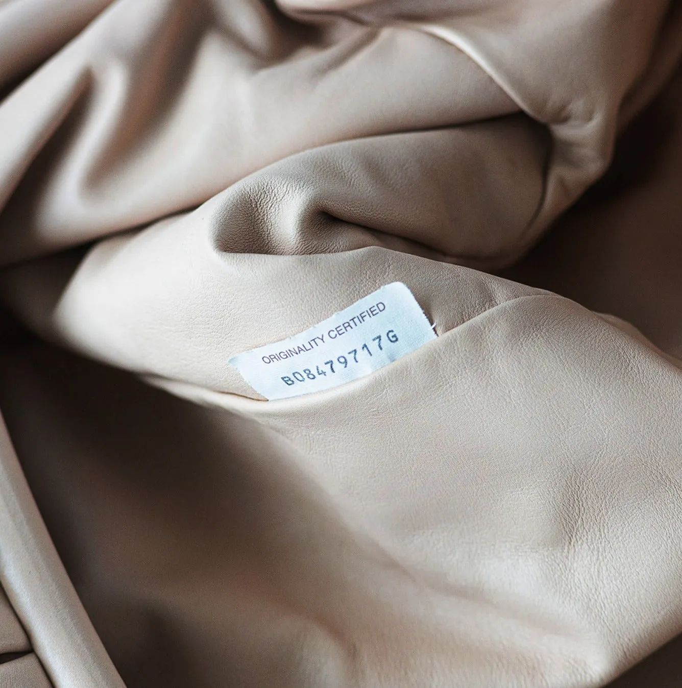 BOTTEGA VENETA - BEIGE CALFSKIN POUCH BAG
