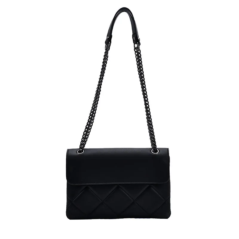 Chic Elegance: The Graceful Hand Purse