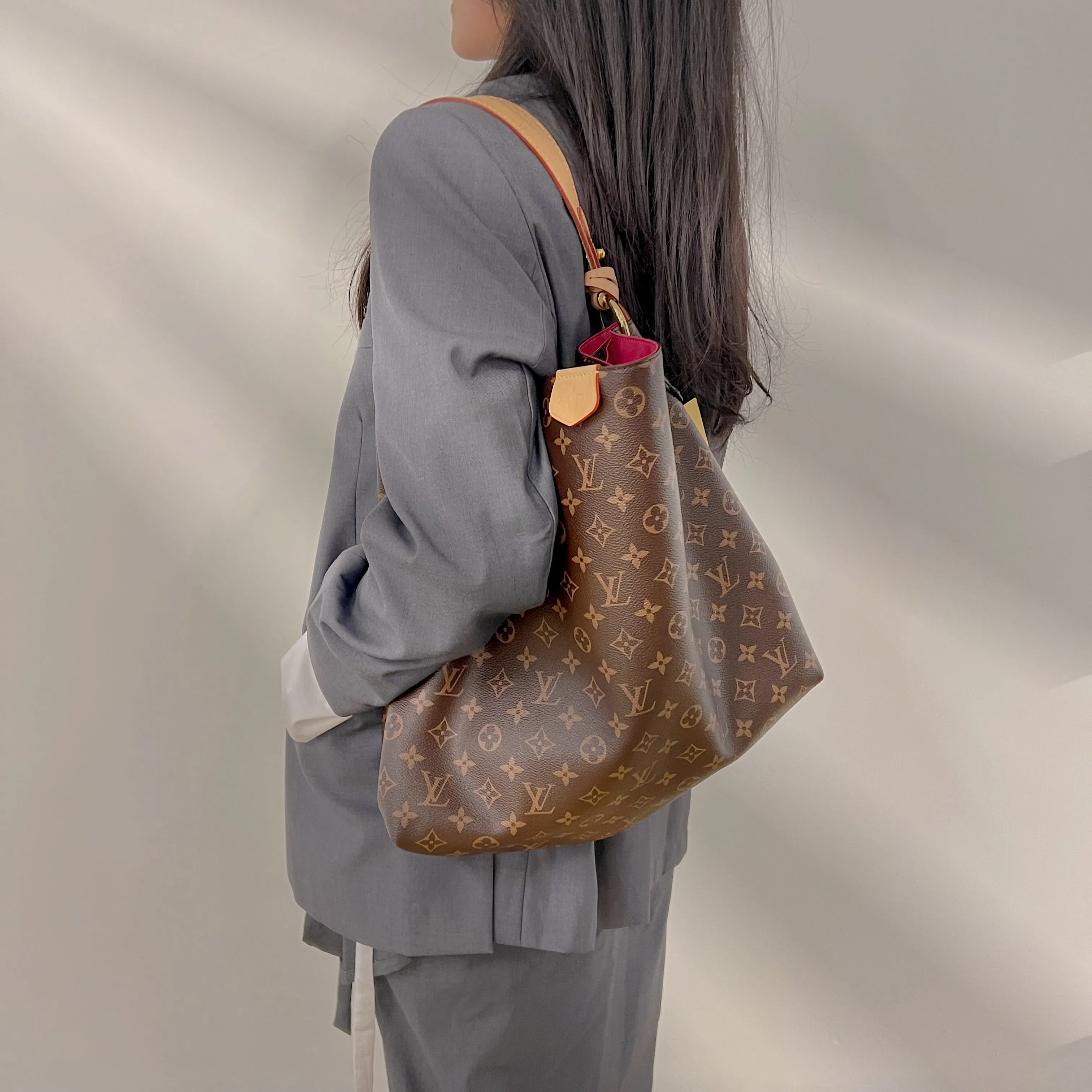 Louis Vuitton Graceful MM Shoulder Bag