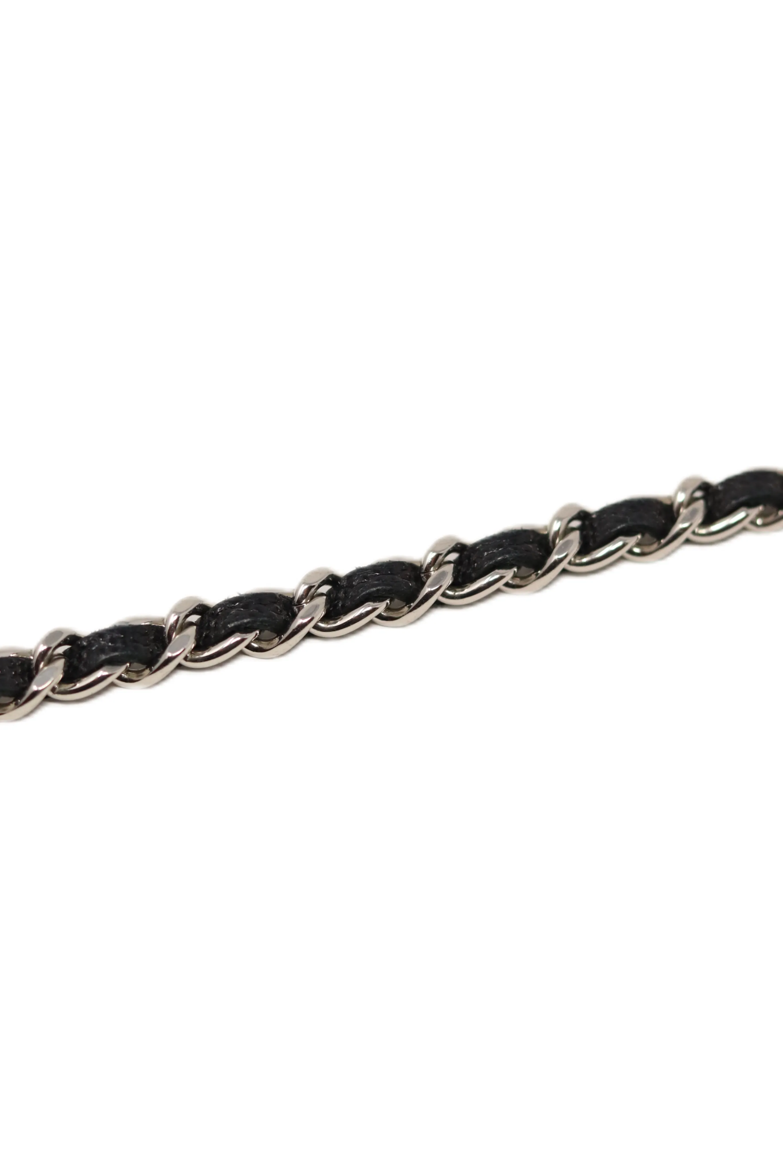 Pre-Owned Chanel 2017-2018 V Pattern Wallet On Chain Black