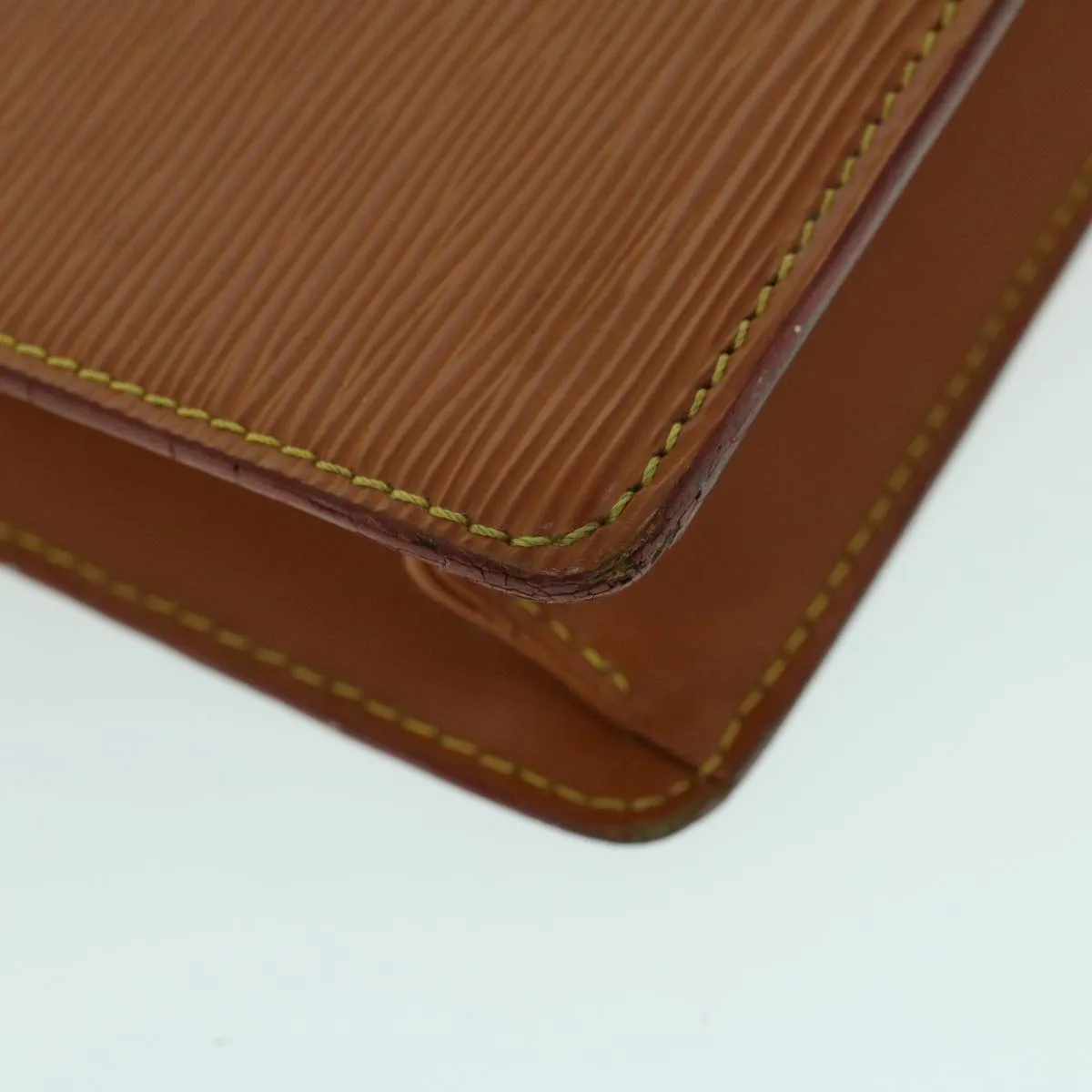 Trendy Inspired Louis Vuitton Epi Pochette Homme Clutch Bag Brown M52528 Lv Auth 53881