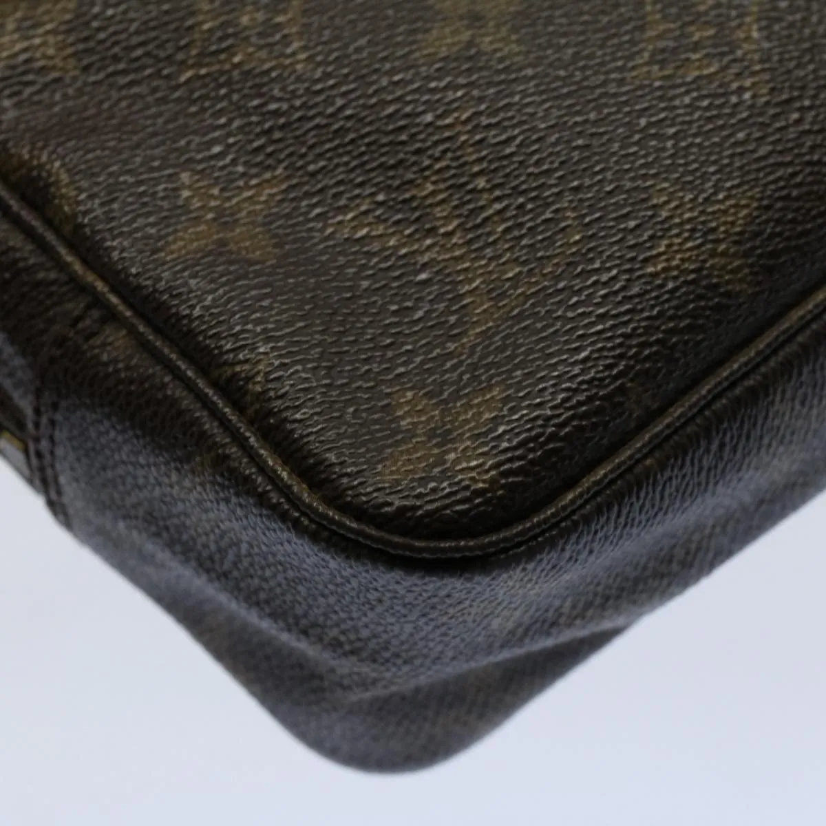 Trendy Inspired Louis Vuitton Monogram Trousse Toilette 23 Clutch Bag M47524 Lv Auth Am5035