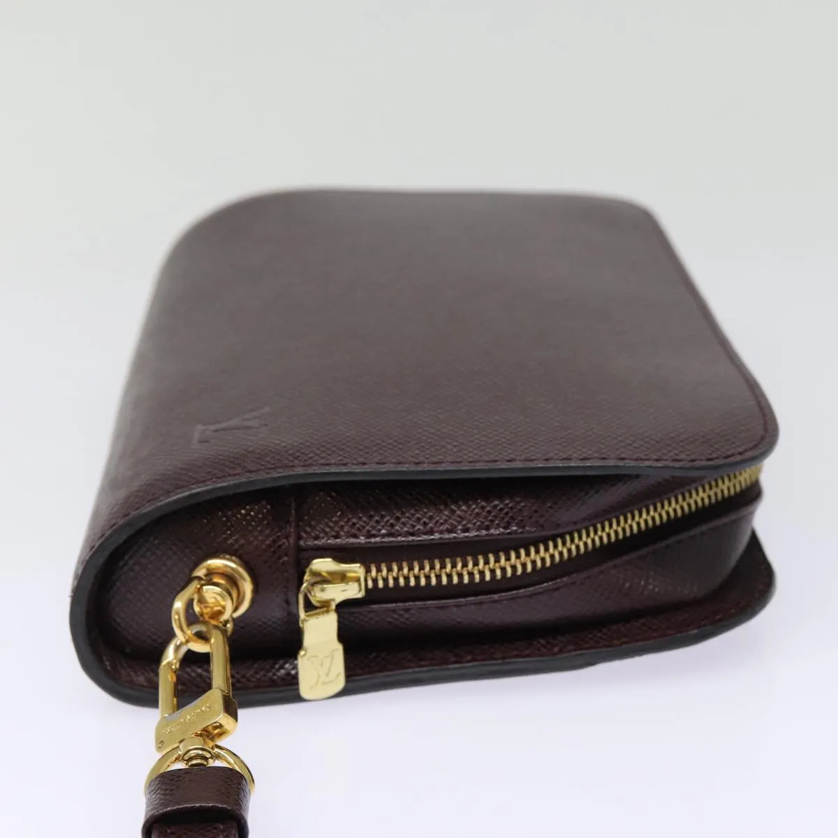 Trendy Inspired Louis Vuitton Taiga Baikal Clutch Bag Acajou M30186 Lv Auth Bs17259
