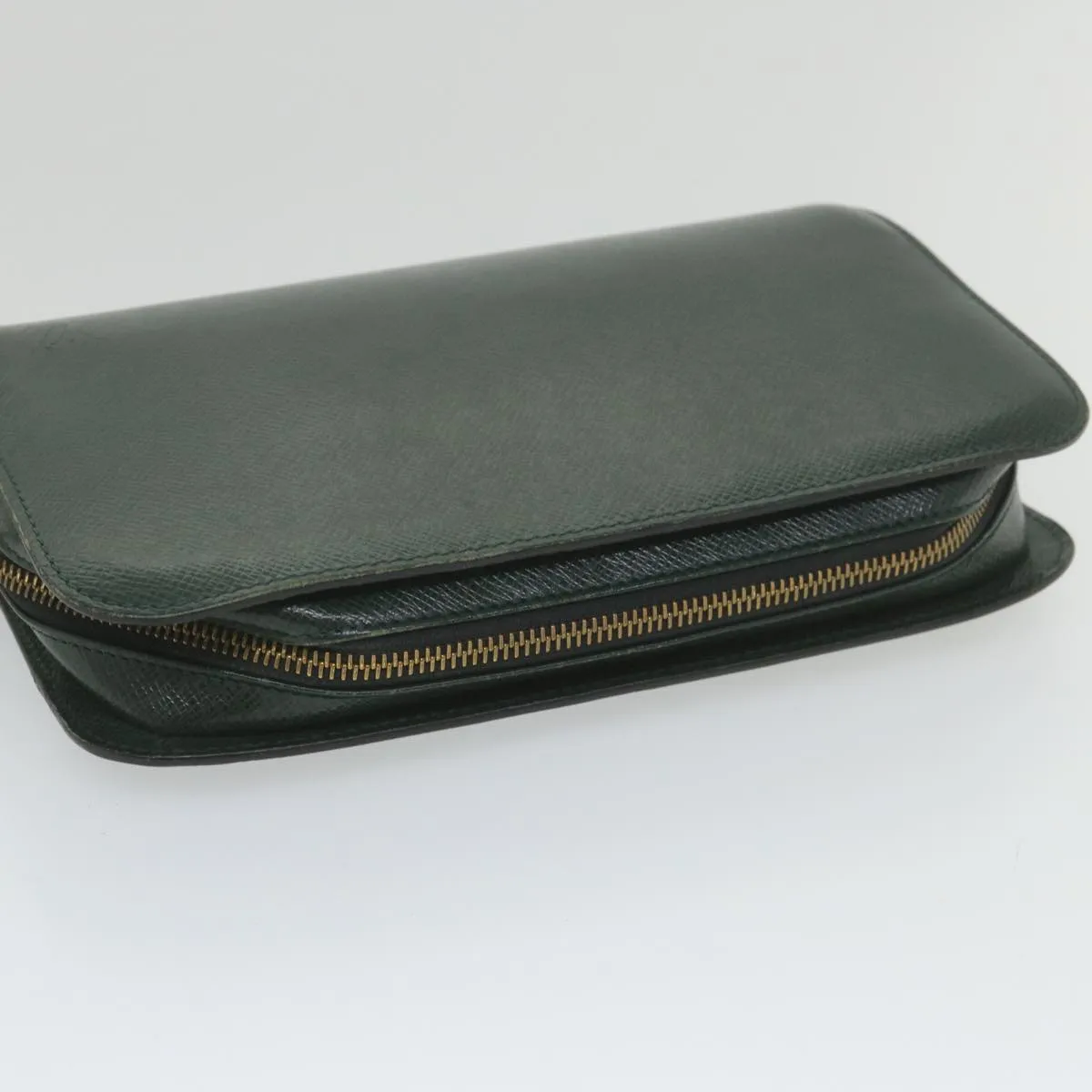 Trendy Inspired Louis Vuitton Taiga Baikal Clutch Bag Epicea M30184 Lv Auth Th4215