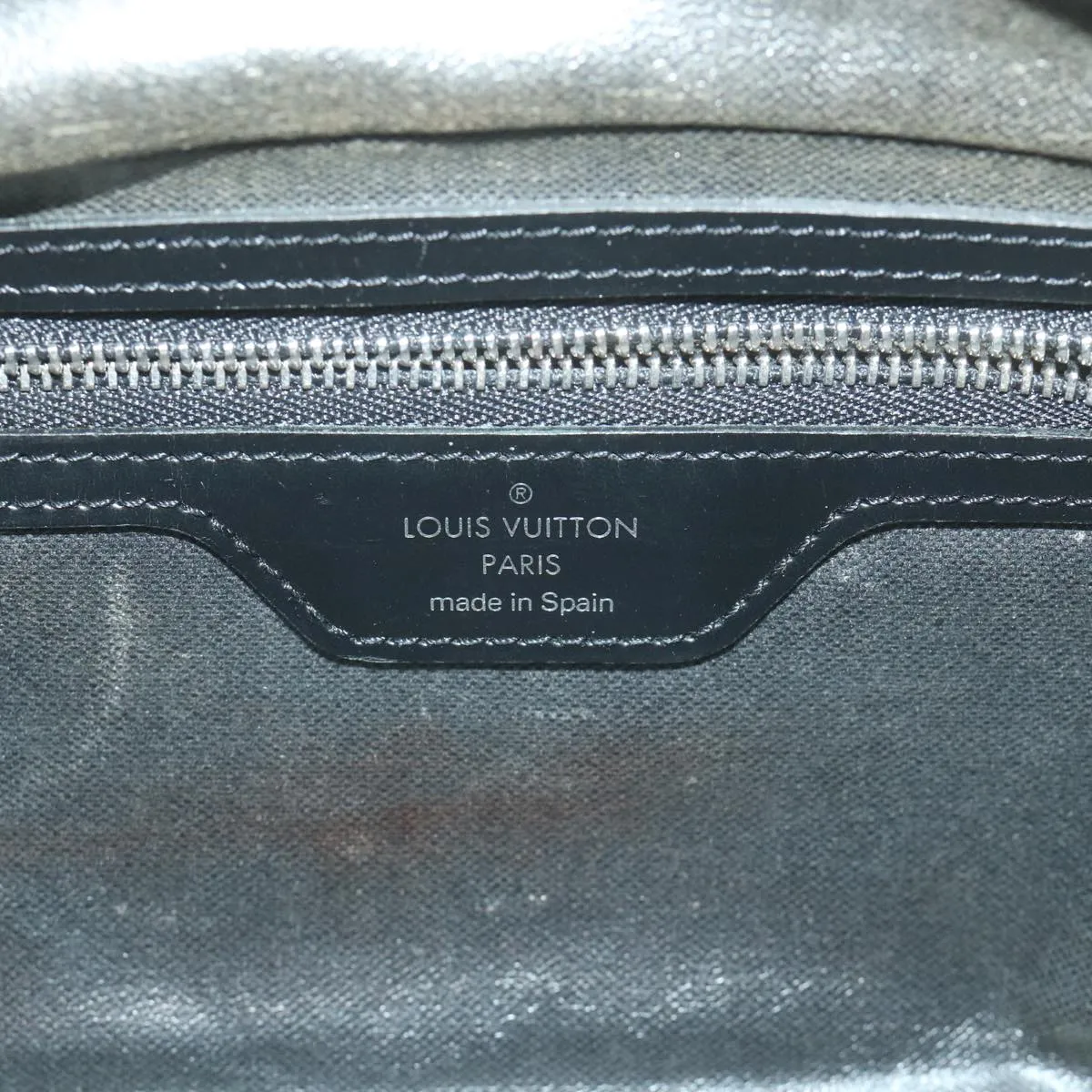 Trendy Inspired Louis Vuitton Taiga Parana Clutch Bag Epicea M30752 Lv Auth Bs10027
